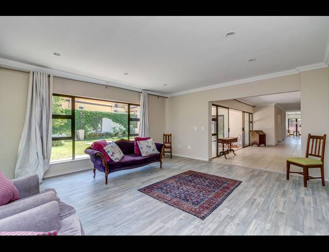 4 BEDROOM HOUSE FOR SALE IN DAINFERN GOLF ESTATE